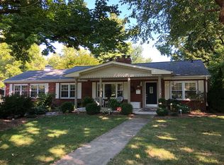 108 Circle Dr, Springfield, IL 62703