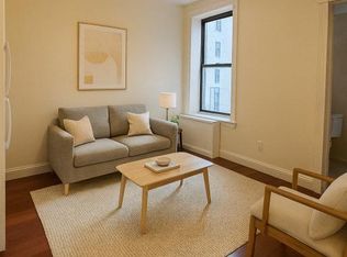 586 Pacific St APT 2B, Brooklyn, NY 11217