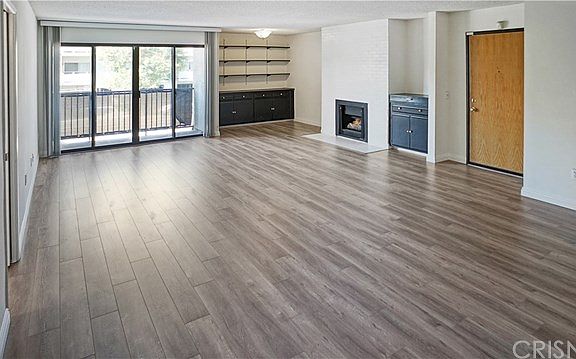 3rd image of 14804 Magnolia Blvd Unit 2
