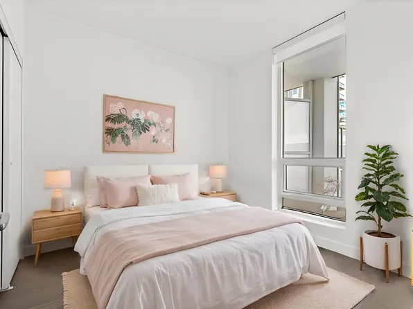 6328 No 3 Rd #904, Richmond, BC V6Y 2B3