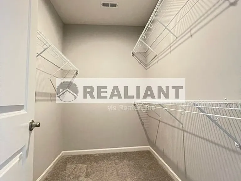 1373 Rubyhill Ln — Photo 23