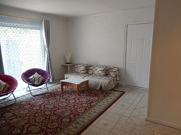 5th image of 2241 W Pensacola St APT 11