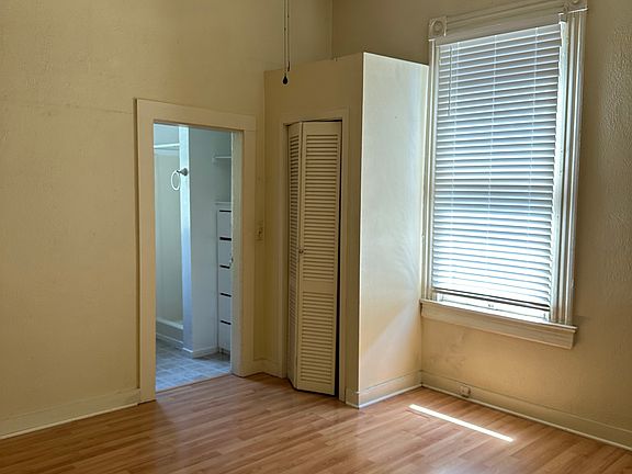 5th image of 509 18th St APT B