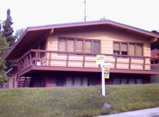 1566 E St, Anchorage, AK 99501
