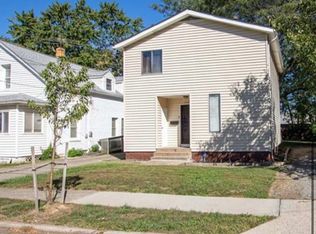 13308 Wainfleet Ave, Cleveland, OH 44135