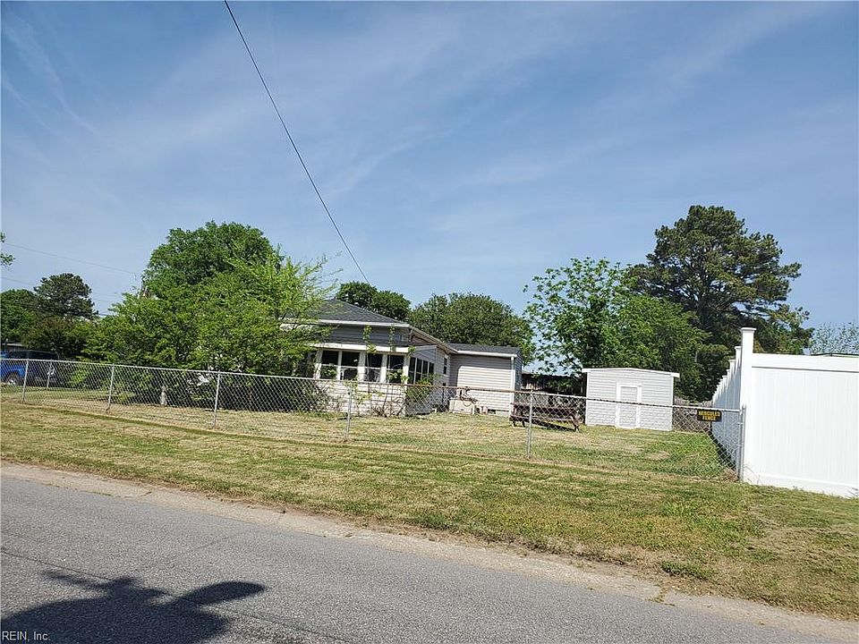 2nd image of 4749 Westgrove Rd