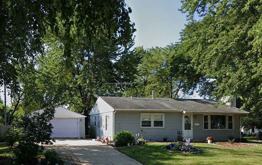 1st image of 135 Adobe Cir