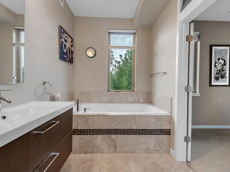 2250 W 31st Ave — Photo 37