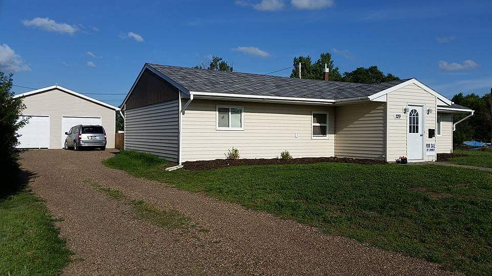 229 Chestnut St, Plentywood, MT 59254 Zillow