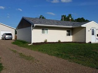 229 S Chestnut St, Plentywood, MT 59254