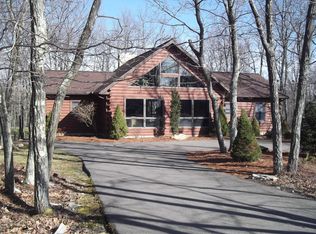 7 Driftwood Cir, Hazleton, PA 18202