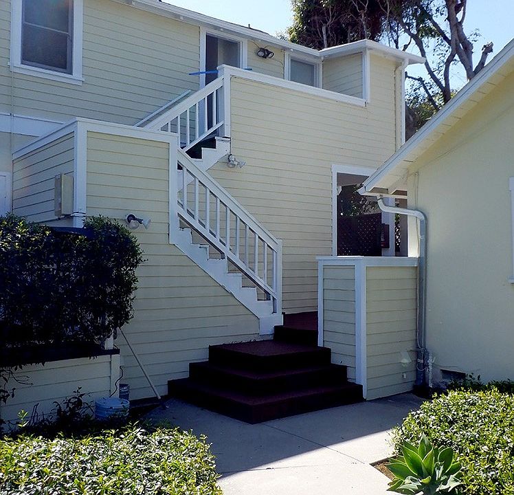 1st image of 208 W De La Guerra St APT 3