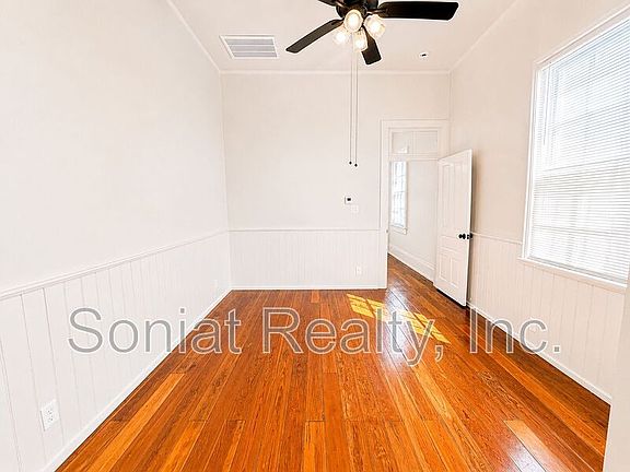 3rd image of 2508-10 Freret St Unit 2508