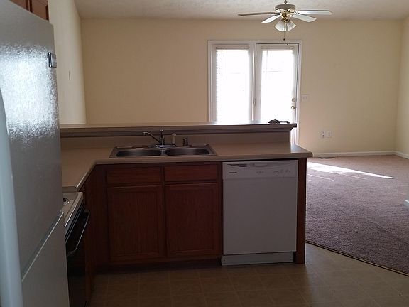4th image of 241 Grinder Ct