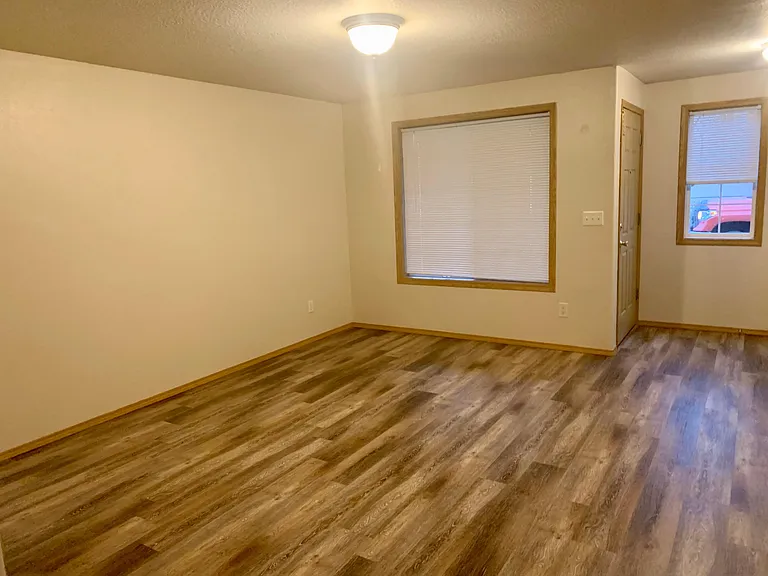 1002 Chestnut St — Photo 6