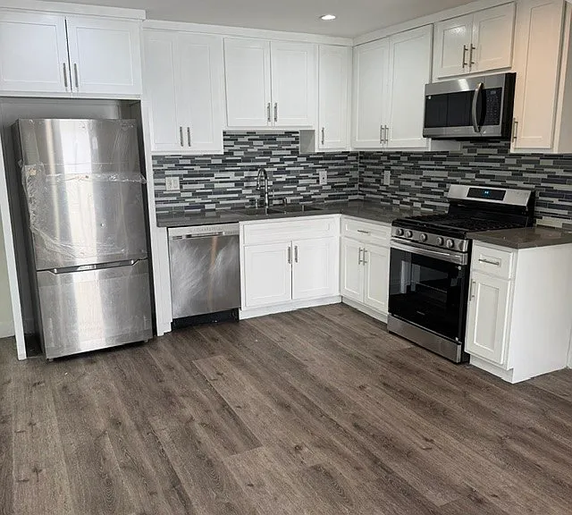 5874 Towne Ave — Photo 4