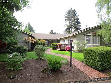 2896 Lydick Way Eugene Or 97401 Zillow