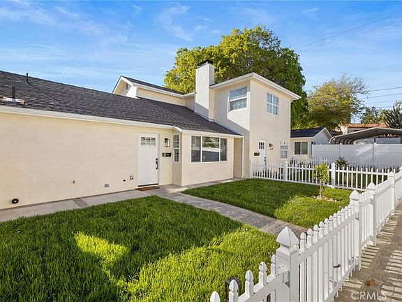 3rd image of 419 W Riverside Dr