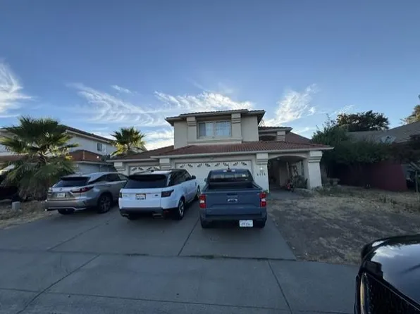 8174 Silverleaf Way, Sacramento, CA 95829