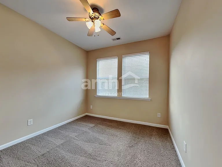 1606 Hayesville Dr — Photo 17