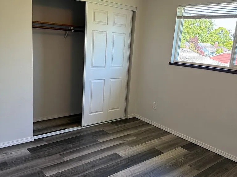 3430 SE 68th Ave — Photo 10
