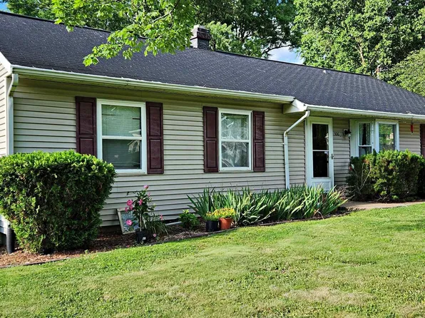 306 SE 1st St, Loogootee, IN 47553