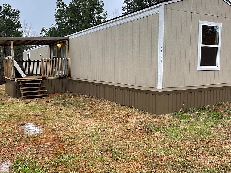 7338 E Highway 135 — Photo 22