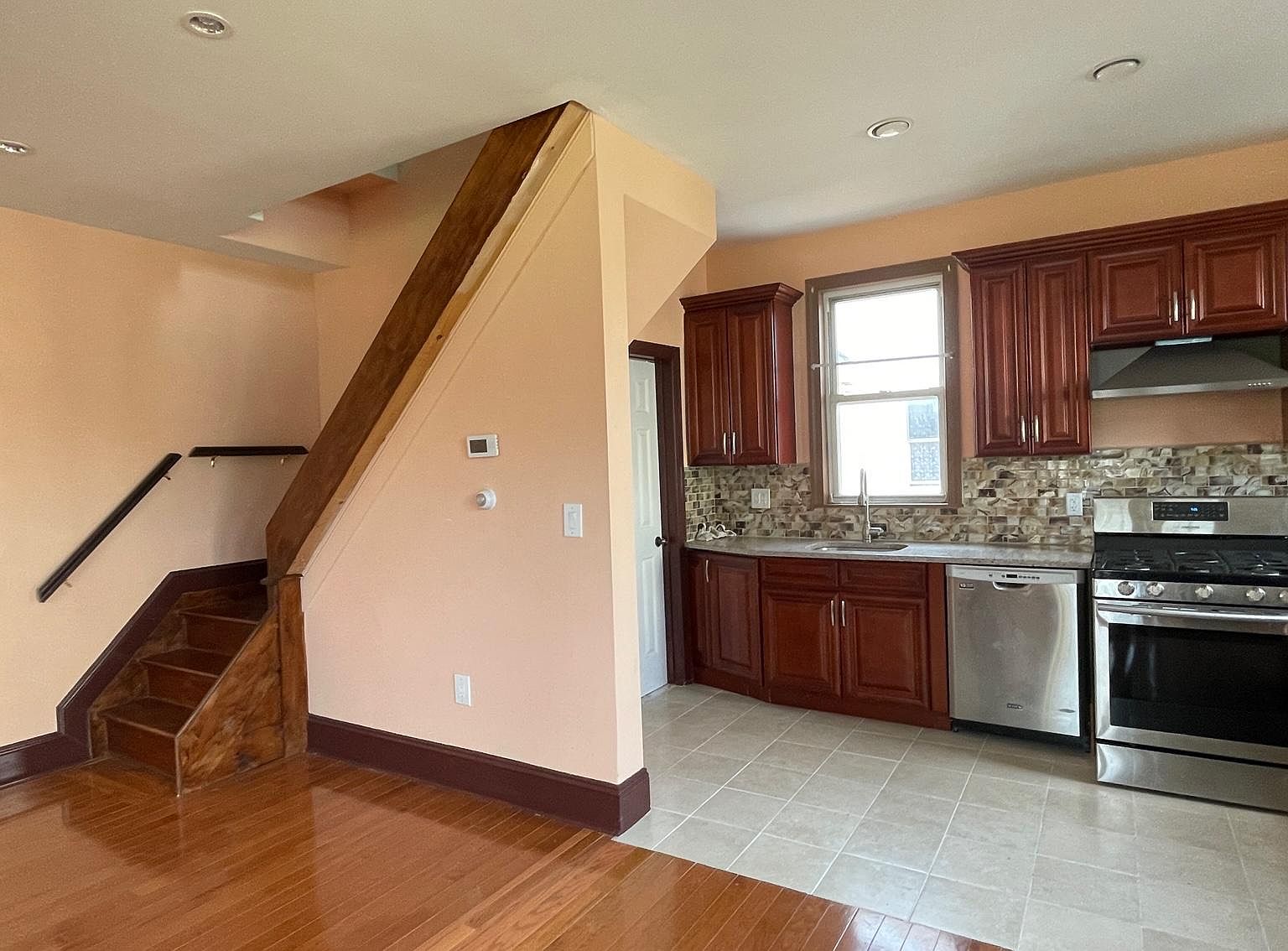 314 Beach 69th St Floor 2, Arverne, NY 11692 | Zillow