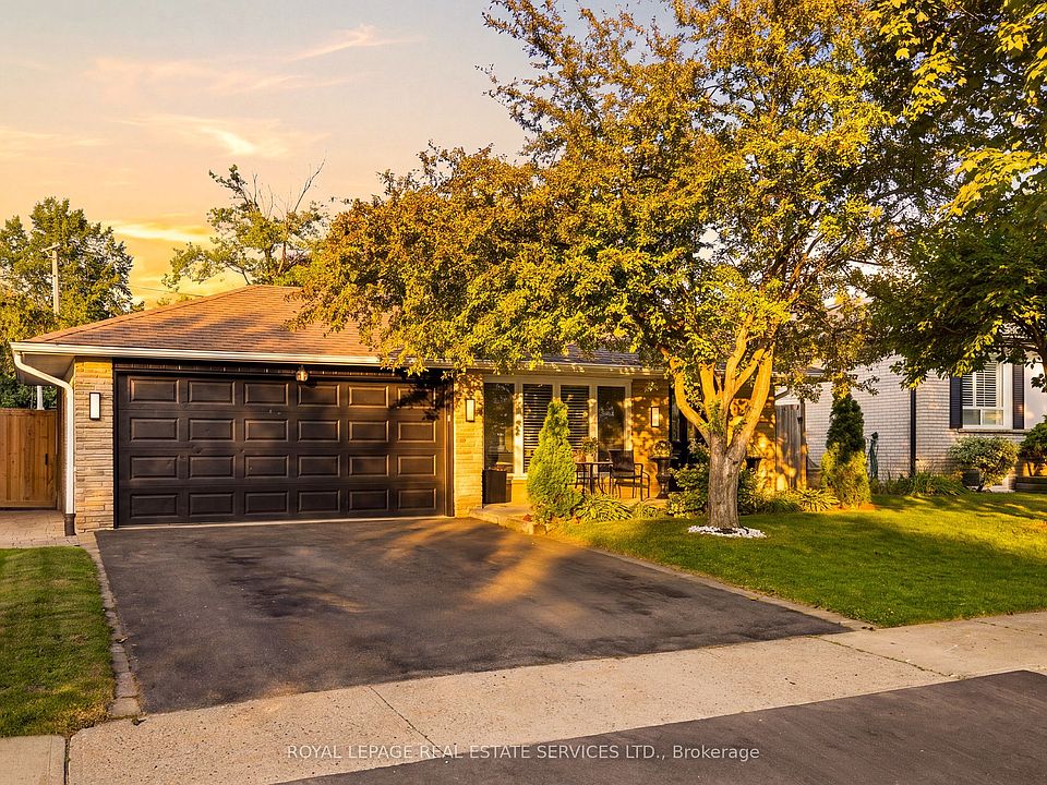 1st image of 127 Redgrave Dr