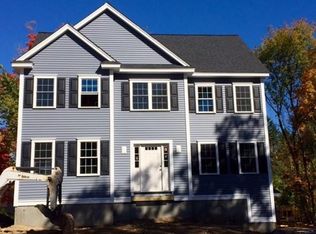 109 Park St, North Reading, MA 01864