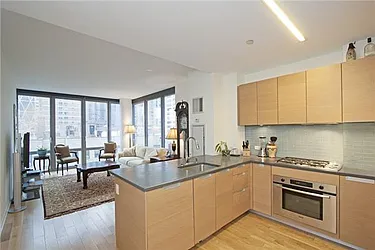 Rented by Space Marketing Shop
