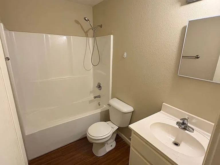 24-1 Five Oddie Ln — Photo 7