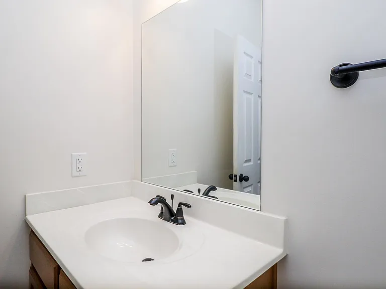 109 Saucer Ln — Photo 16