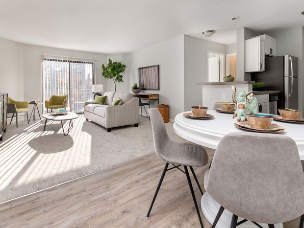 1404 N Van Buren St #4-103