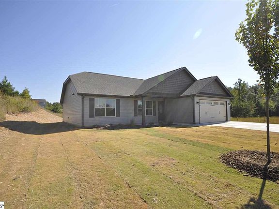 4th image of 103 Pickerel Ln