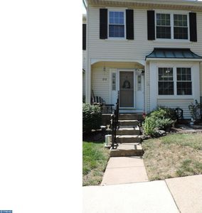 374 Ivanhoe Ct, Langhorne, PA, 19047