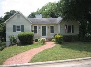 1003 Olive Ave SW, Lenoir, NC 28645