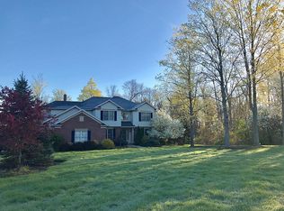 39415 Bainbridge Rd, Solon, OH 44139