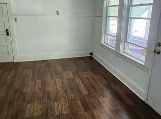 64 Everett St FLOOR 3, Fitchburg, MA 01420