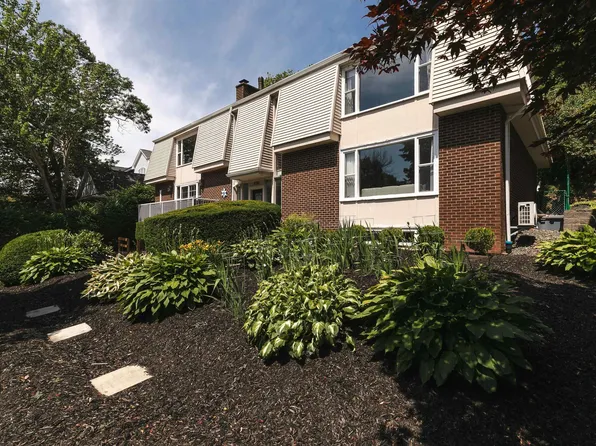 6201 Regina Ter, Halifax, NS B3H 1N4