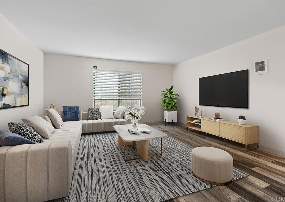 1st image of 634 8th St APT 4