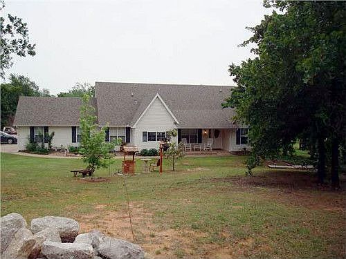 2nd image of 18000 SE 70th St