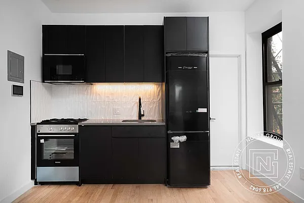 Rented by Nolita Group | media 9