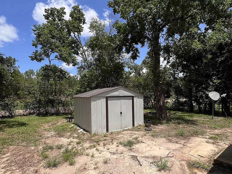 1112 Westwood Dr — Photo 12
