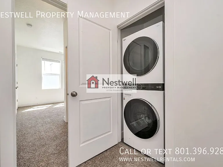 7952 S 5440 W — Photo 21