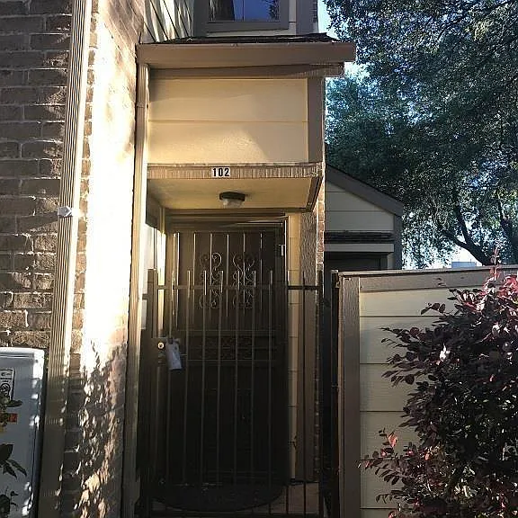 8299 Cambridge St #102 — Photo 1