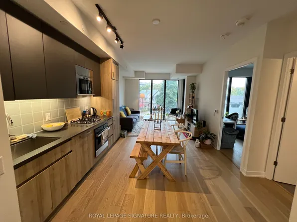 430 Roncesvalles Ave, Toronto, ON