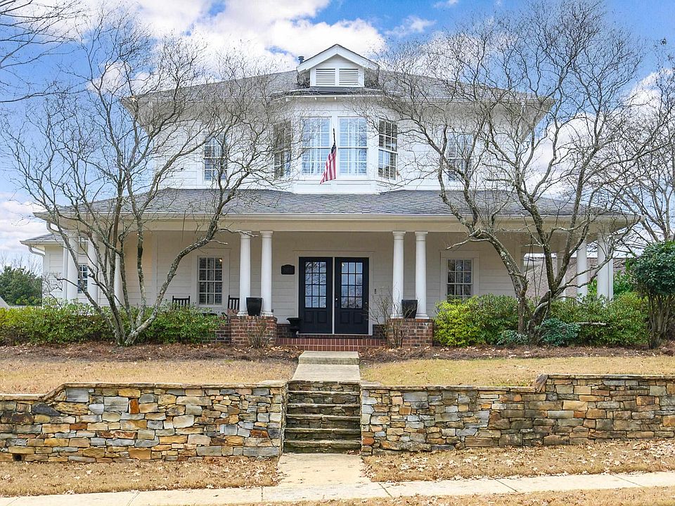 1st image of 3873 Village Center Dr