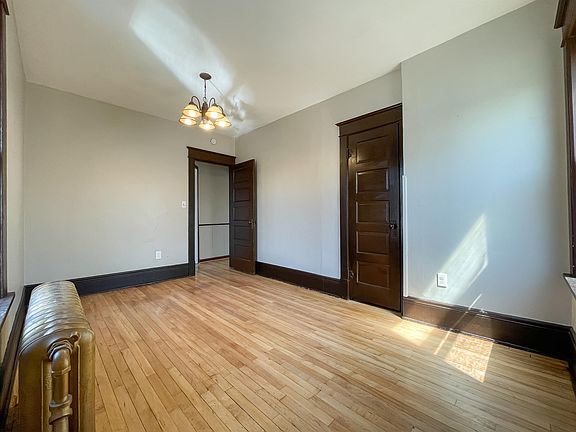 2nd image of 1208 Reaney Ave E #1