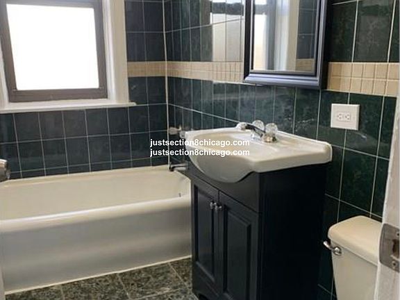 2nd image of 7656 S Ingleside Ave APT 3B